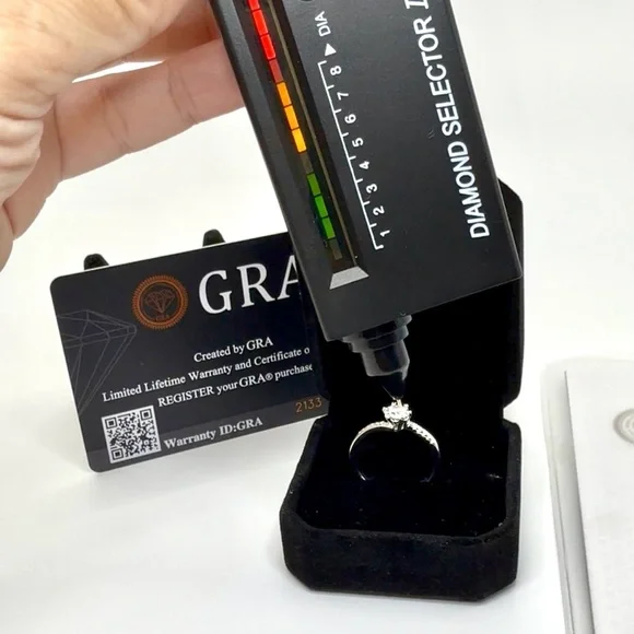 Dainty Over 1ct.tw Moissanite Ring Set Size 7 - Picture 6 of 13